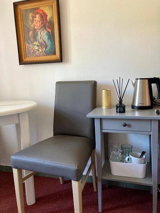 Guesthouse Mikulas Mikulov - Free Parking In The City Center Buitenkant foto