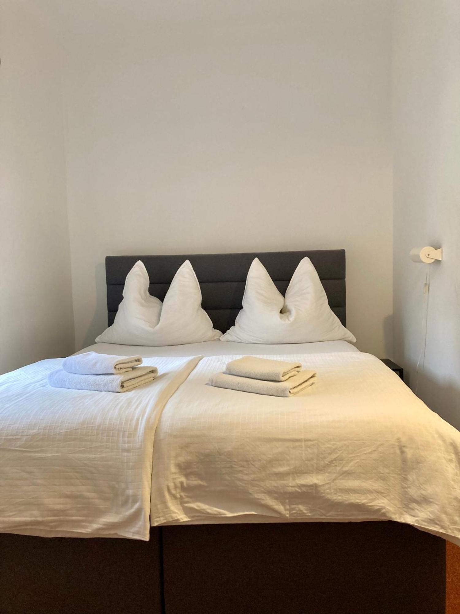 Guesthouse Mikulas Mikulov - Free Parking In The City Center Buitenkant foto