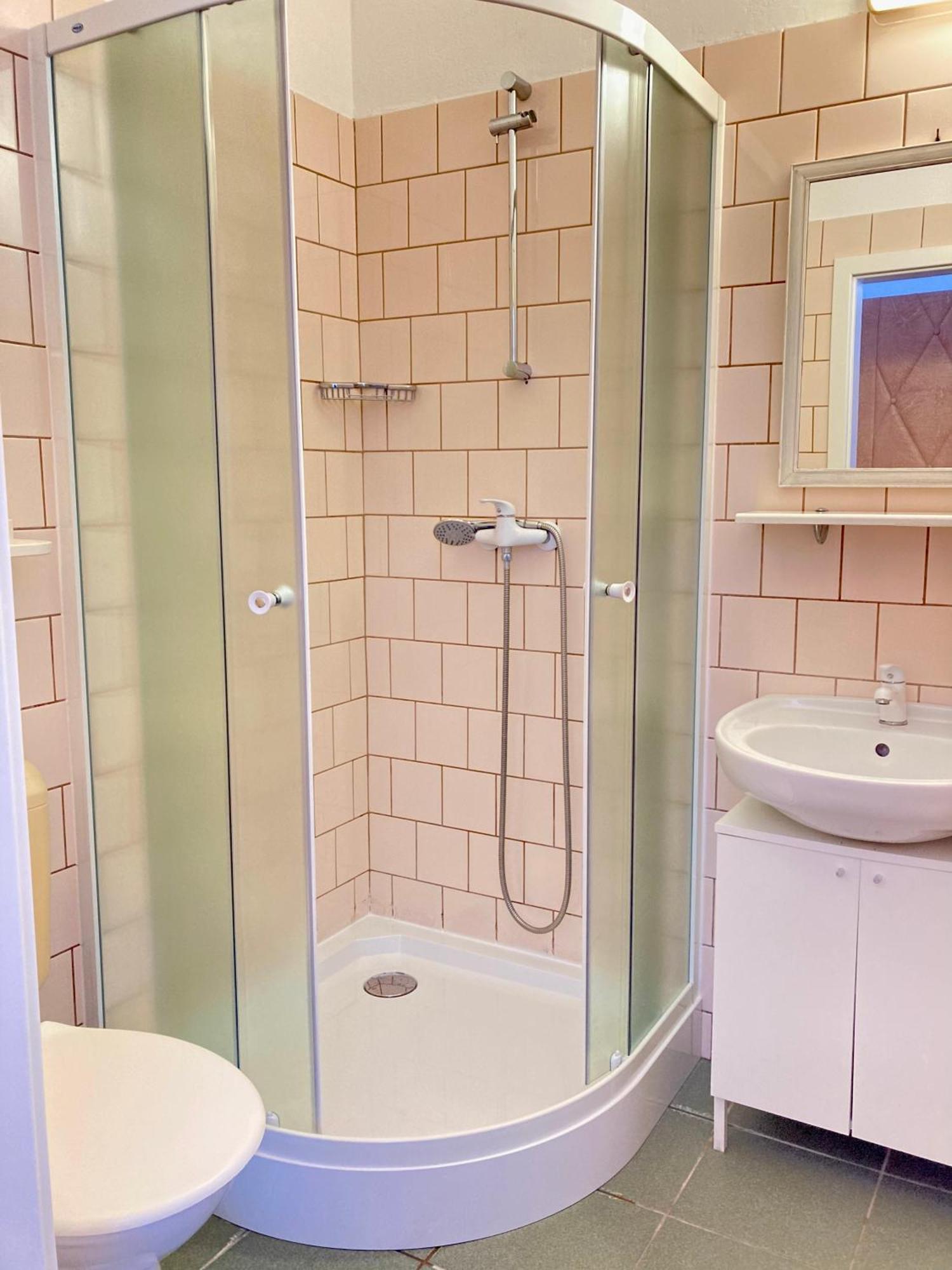 Guesthouse Mikulas Mikulov - Free Parking In The City Center Buitenkant foto